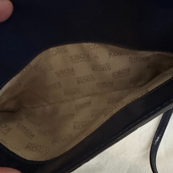 Michael Kors Medium Emmy Crossbody Midnight Blue Patent Finish Gold Hardware - Picture 8 of 14